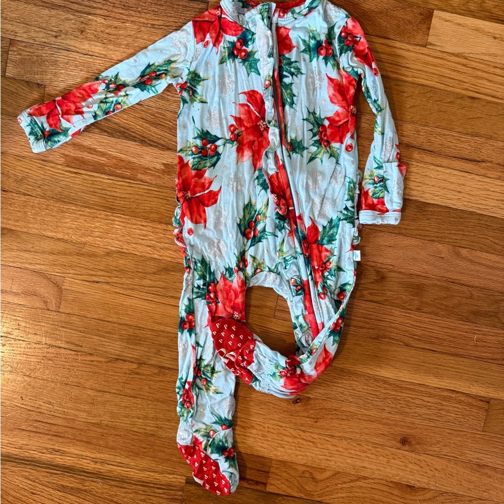 Posh Peanut Christmas Poinsettia Footies, ruffle butt